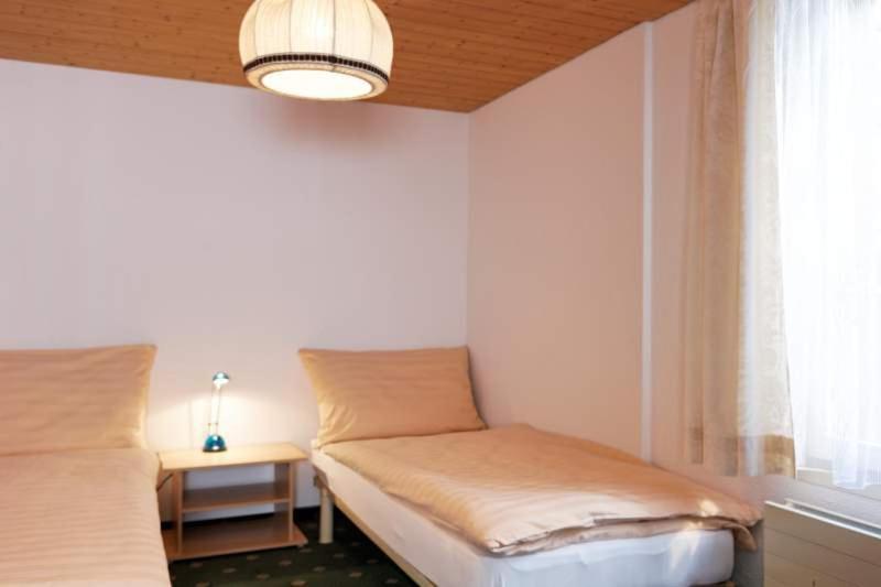 Ferienwohnung Bahnhoefli Лаутербруннен Номер фото